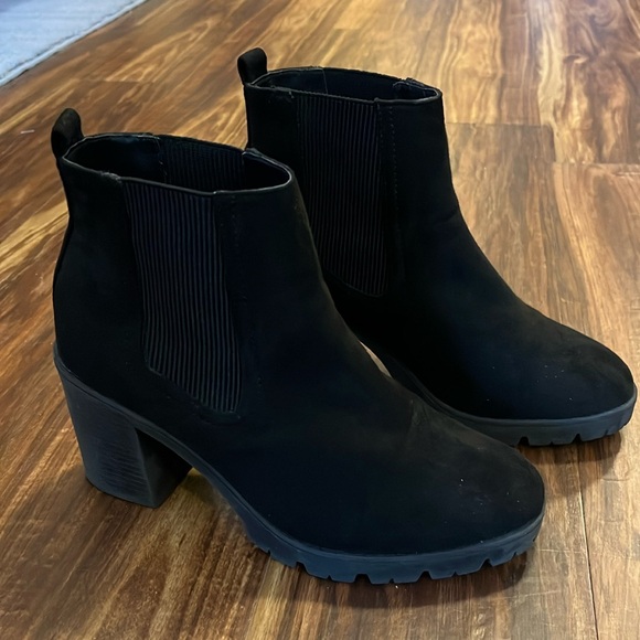 Topshop - Black Chelsea Ankle Boot - 8 1/2 - Picture 1 of 7